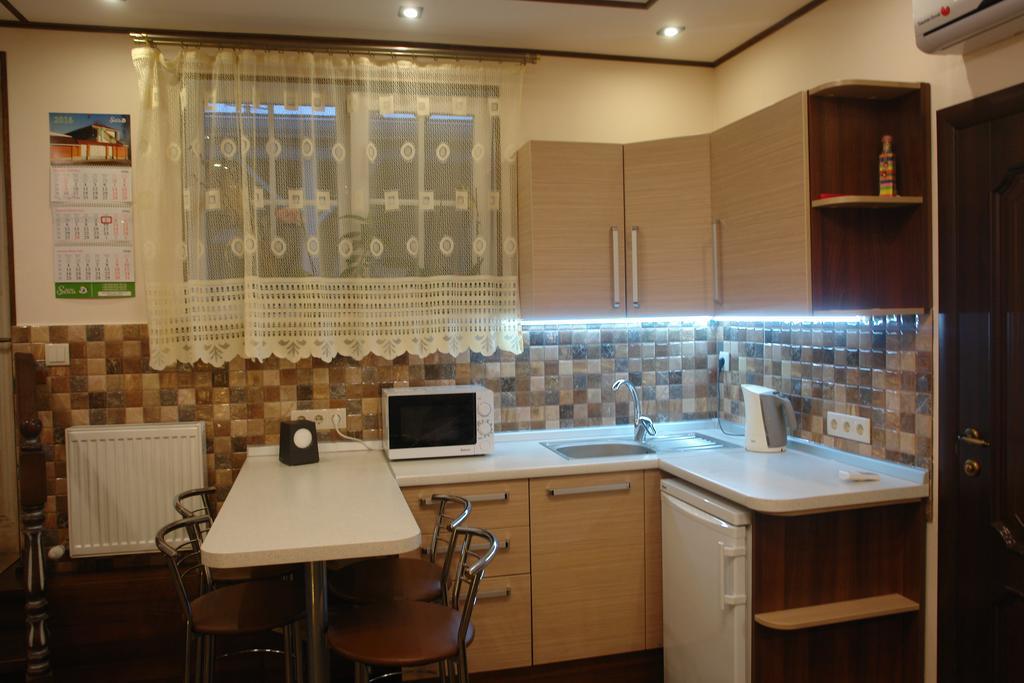 Hotel Sicilia Tjornomorsk Exteriör bild