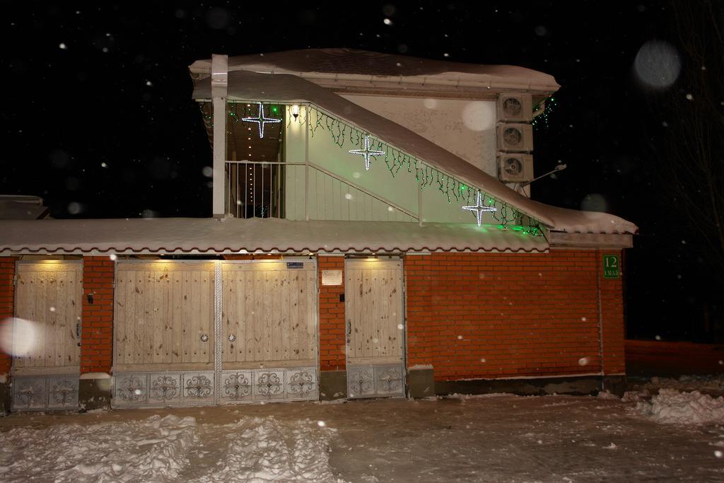Hotel Sicilia Tjornomorsk Exteriör bild